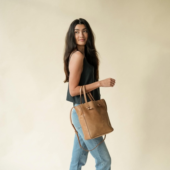 (取寄) ニソロ レディース シモネ ショッパー Nisolo women Nisolo Simone Shopper Nisolo \u2013 Altar PDX